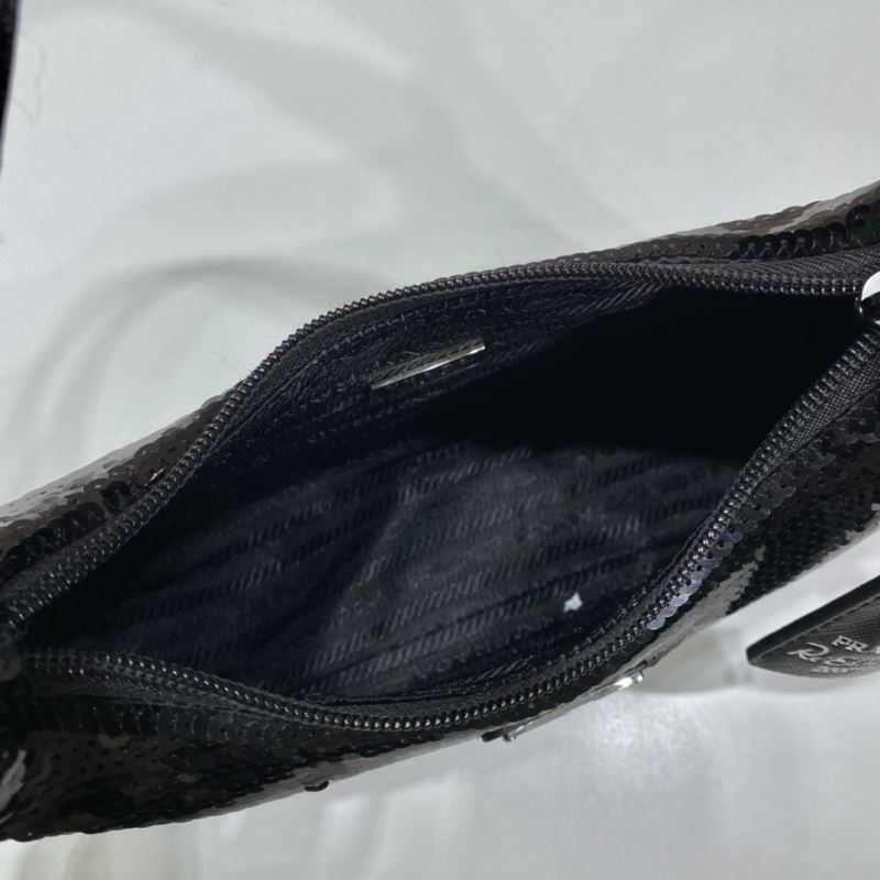 Pra*a hobo bags